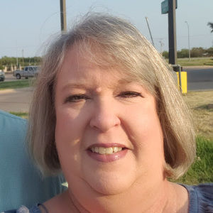 Meet your Posher, Stacy